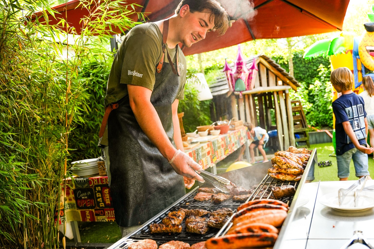 DeOppakkers - Cafe Lievense 240625-04_carrousel 3tot2